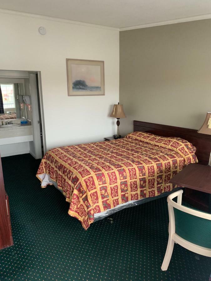 Economy Inn Seaside Bagian luar foto